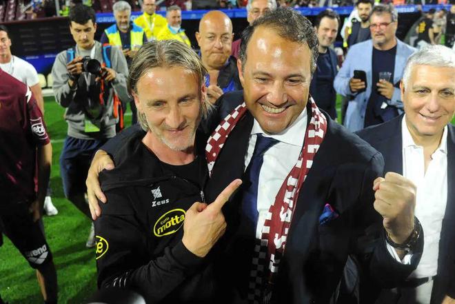 个国际舞台 个国际舞台