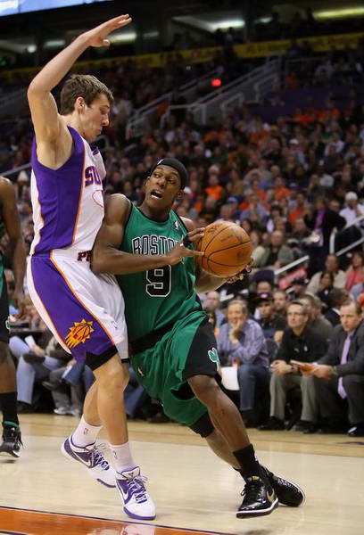 通过足球这 通过足球这