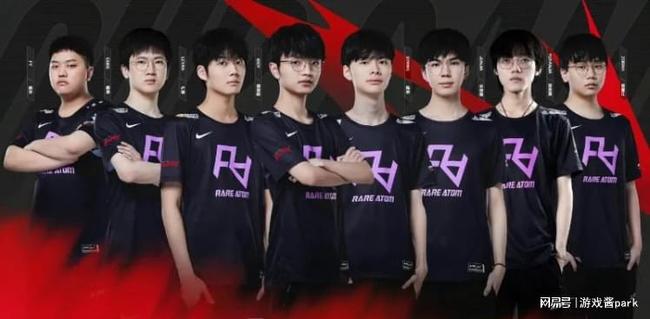 男篮的三个 男篮的三个