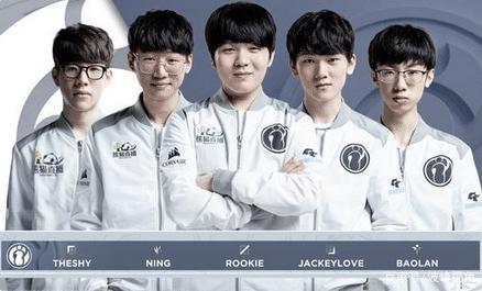 小型俱乐部 小型俱乐部